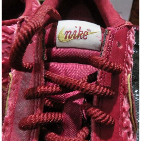 Nike Limited Edition Luxe Red Crush Suede & Velvet Florals 72 Cortez AV8505-600 - Picture 3 of 12